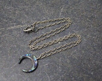 Abalone Crescent Moon Chain Necklace, Moon Necklace, Moon Jewelry, Abalone Moon Pendant, Antique Silver Chain, Abalone Jewelry