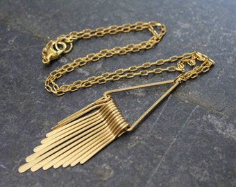 Long Spear Triangle Gold Necklace, Graduated Long Spear Drop Paddle Chain Necklace, Gold Metal, Metal Jewelry, Long Pendant Statement