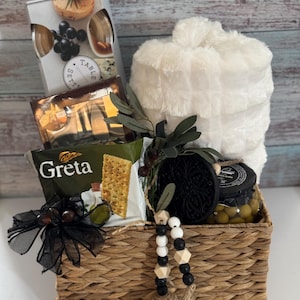 parapetówka, prezent dla niej, rocznica, urodziny, prezent na baby shower, nowy dom, po prostu tak, dziękuję, wyzdrowiej, kosz prezentowy, wyjątkowy, zaręczyny