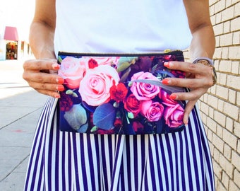 Rose Bouquet Clutch Purse ~ Floral Bag ~ Wedding ~ Bridesmaid ~ Flowers ~ Wedding Outfit Accessories ~ Formal Bag ~ Zippered Bag ~