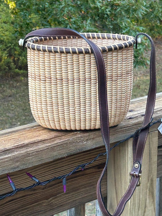 手編みナンタケットバスケット：レザーストラップ付き9インチトート