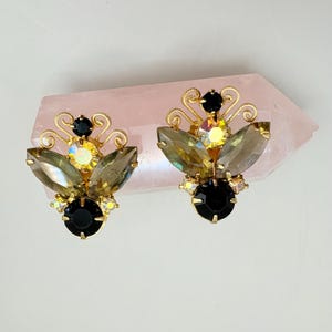 Verified Juliana D&E Vintage Black Smoky Gray Rhinestone Clip-On Earrings, Aurora Borealis, Gold Filigree, Mid-Century Jewelry