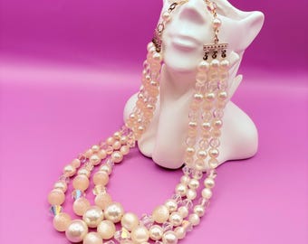 Vintage Three Strand Graduated Faux Beige Pearl Aurora Borealis Glass Beads Choker Necklace