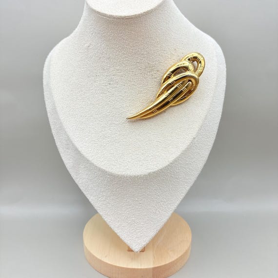 Vintage Givenchy Gold Tone Knot Brooch – 1980s Sculptural Designer