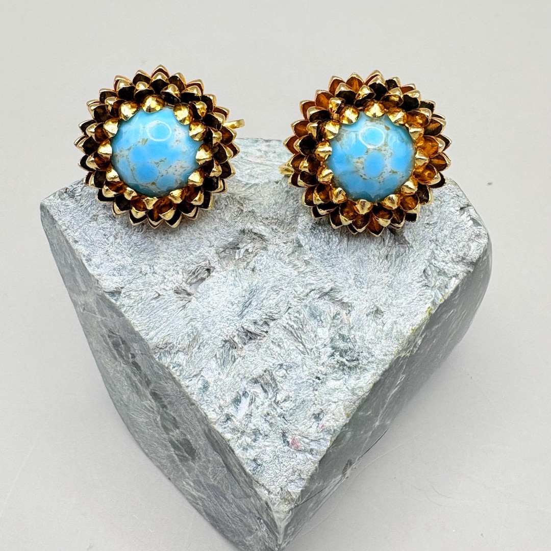 1960s Vintage Iridescent Blue Crystal Bead Drop Clip-On Earrings