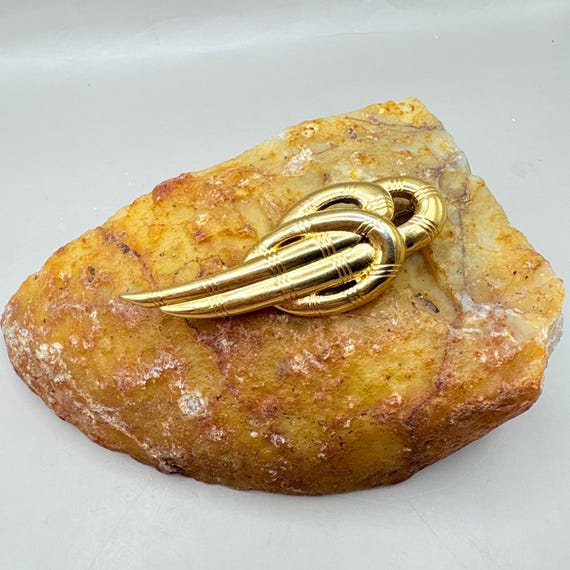 Vintage Givenchy Gold Tone Knot Brooch – 1980s Sculptural Designer
