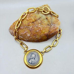 Vintage Ben Amun Coin Pendant Necklace: Chunky Gold-Tone Chain