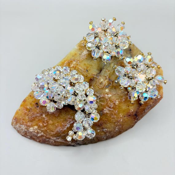 Vintage Juliana D&E Crystal Rhinestone Paisley Brooch and Earrings - Main Image