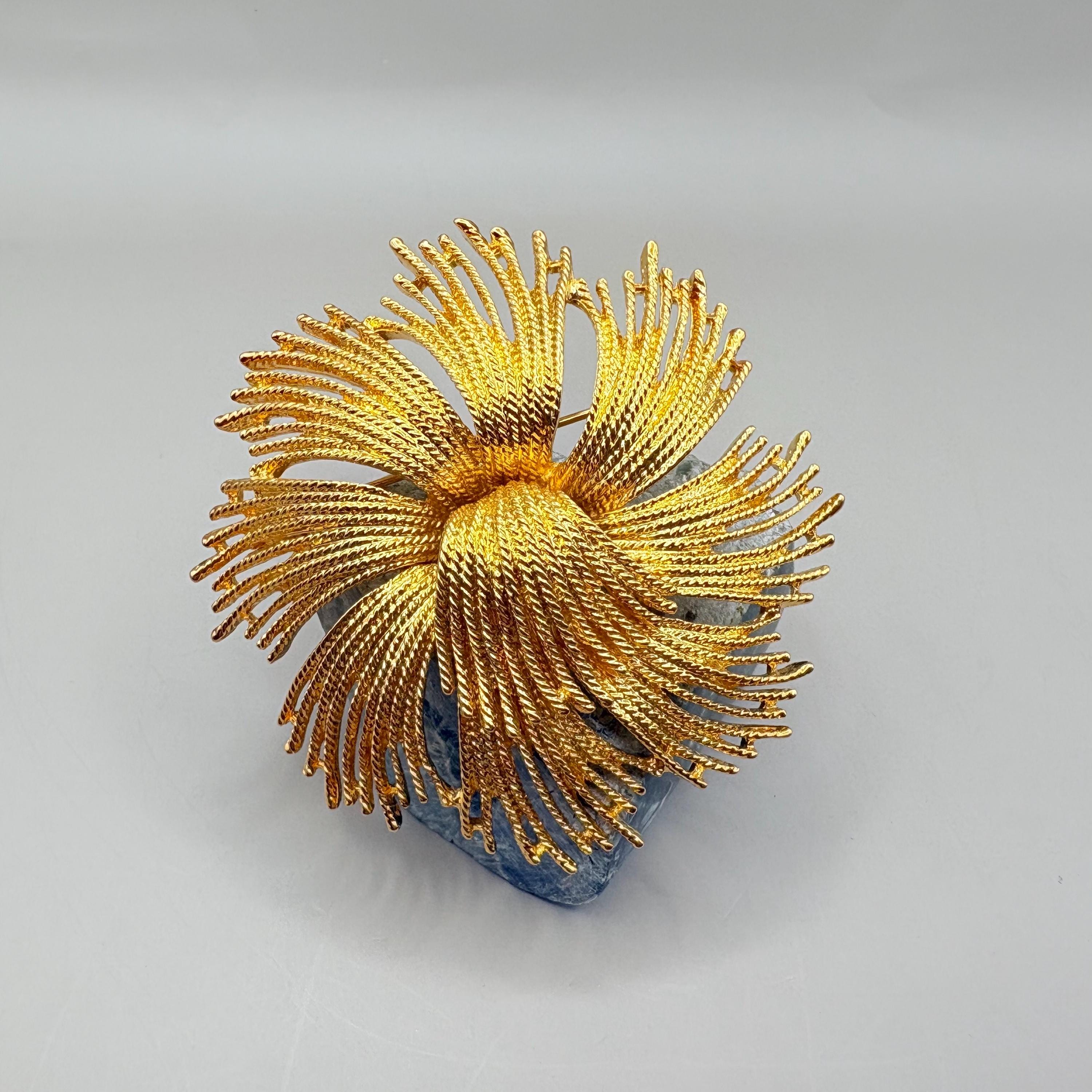 MONET モネ ヴィンテージブローチ ゴールドカラー レトロ