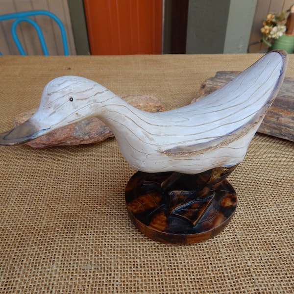 Wood Look Duck Figurine  /  White Washed Composite Wood Look Duck  /  Friendly Duck Figurine /  4 3/4" Tall ~ 7 1/2" Wide Waterfowl Figurine