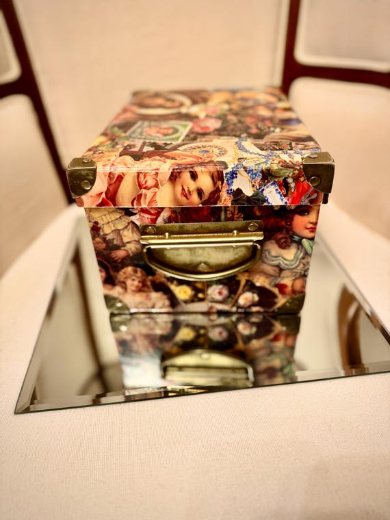 Rare Vintage Victorian Style Decoupage Box - Gem