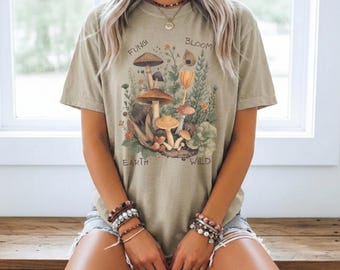 Mushroom Cluster T-Shirt | Botanical Fungi Art, Boho Graphic Tee