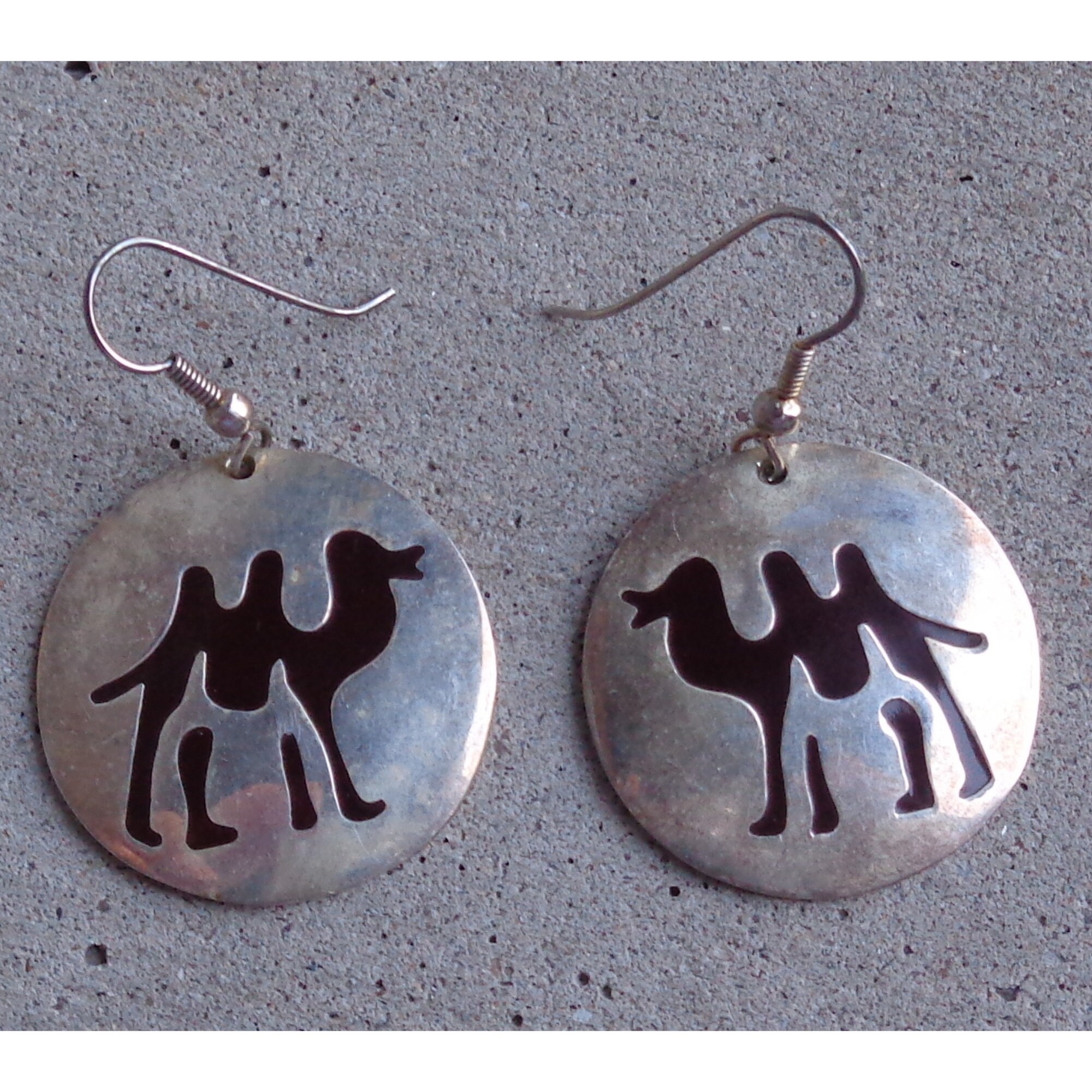 Does alpaca hotsell silver tarnish
