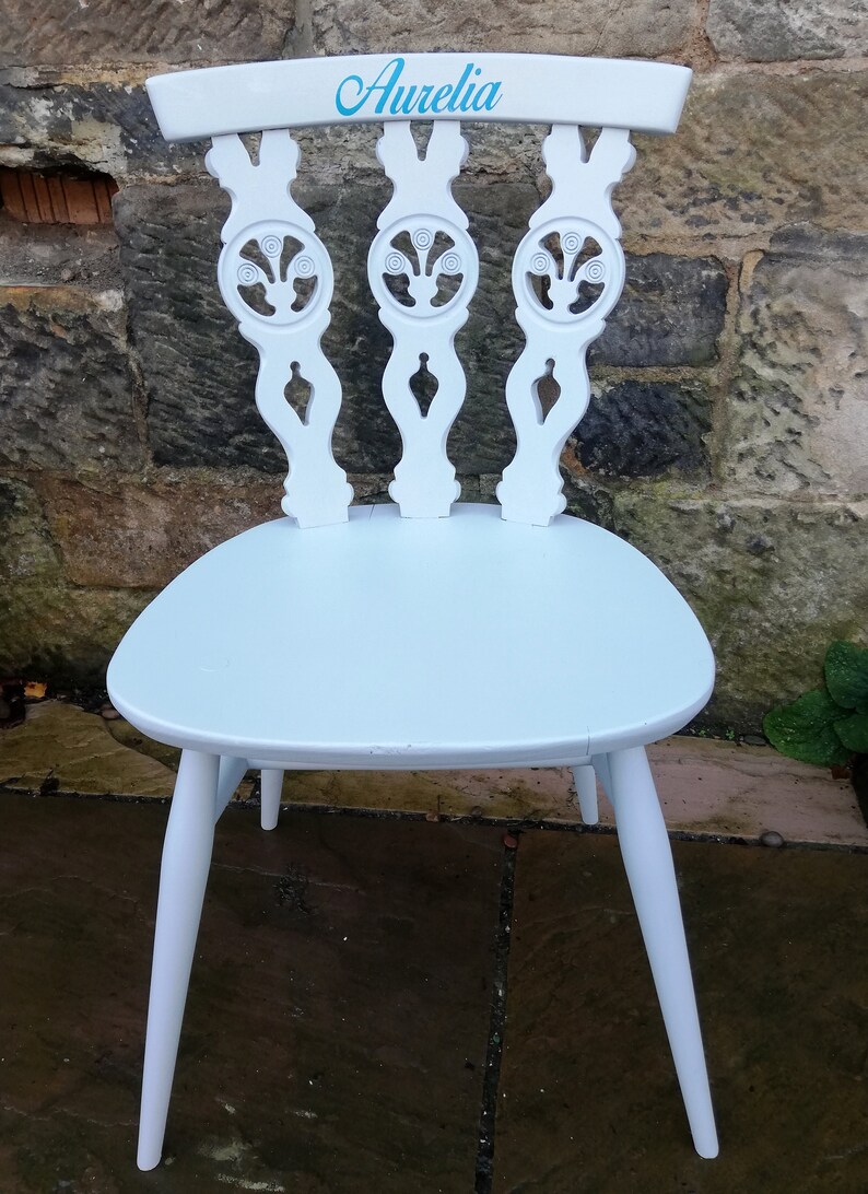 Chaise d'école en bois vintage personnalisée de | Etsy