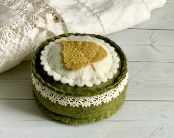 Aspen Leaf Pincushion Embroidered Wool Felt Pin Cushion Pin Keep