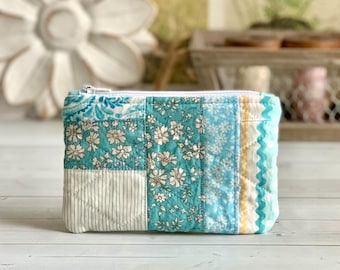 Coin Purse Blue Floral Quilted Patchwork Pouch Change Purse Small Card Holder