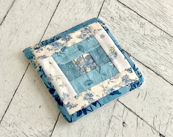 Square Zipper Pouch Blue and White Quilt Block Toiletries Scrappy Zipper Pouch Students Back to School