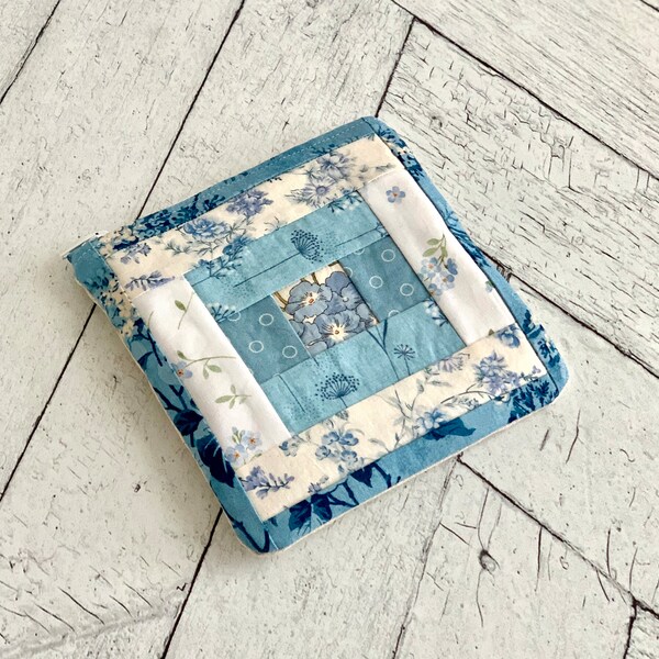 Square Zipper Pouch Blue and White Quilt Block Toiletries Scrappy Zipper Pouch Students Back to School