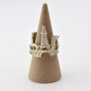 Paris City Vintage Silver Ring US 6.5 EU 53 Eiffel Tower Arc de Triomphe Coach Design Romantic French Travel Jewelry