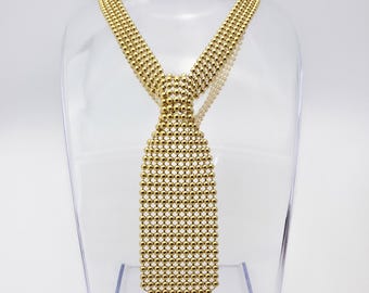 Vintage Gold Beaded Necktie Necklace – Elegant Statement Jewelry with Heart-Shaped Chain, Unique Retro-Inspired Fashion Accessory