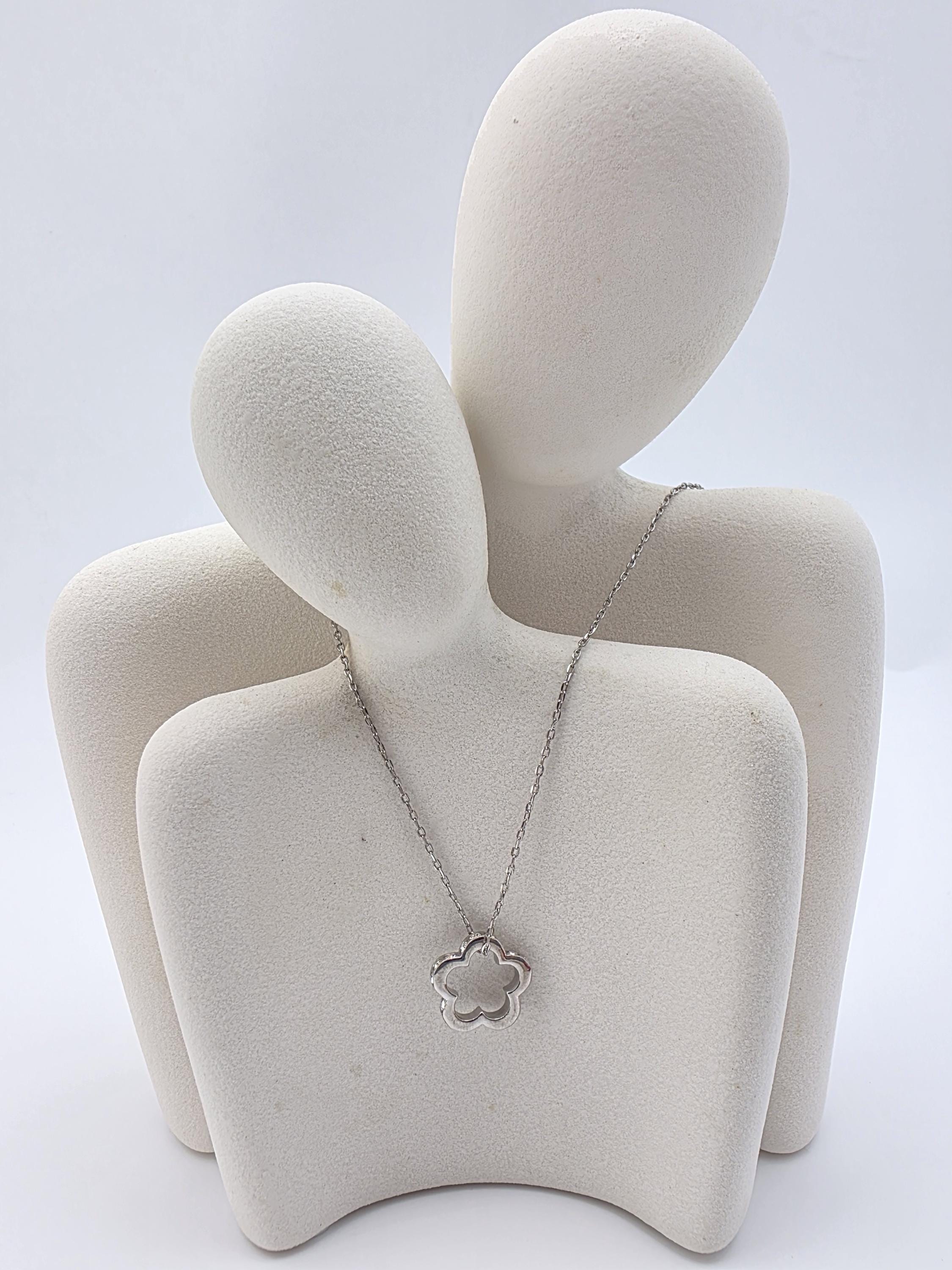 Mary Quant Necklace - Etsy UK