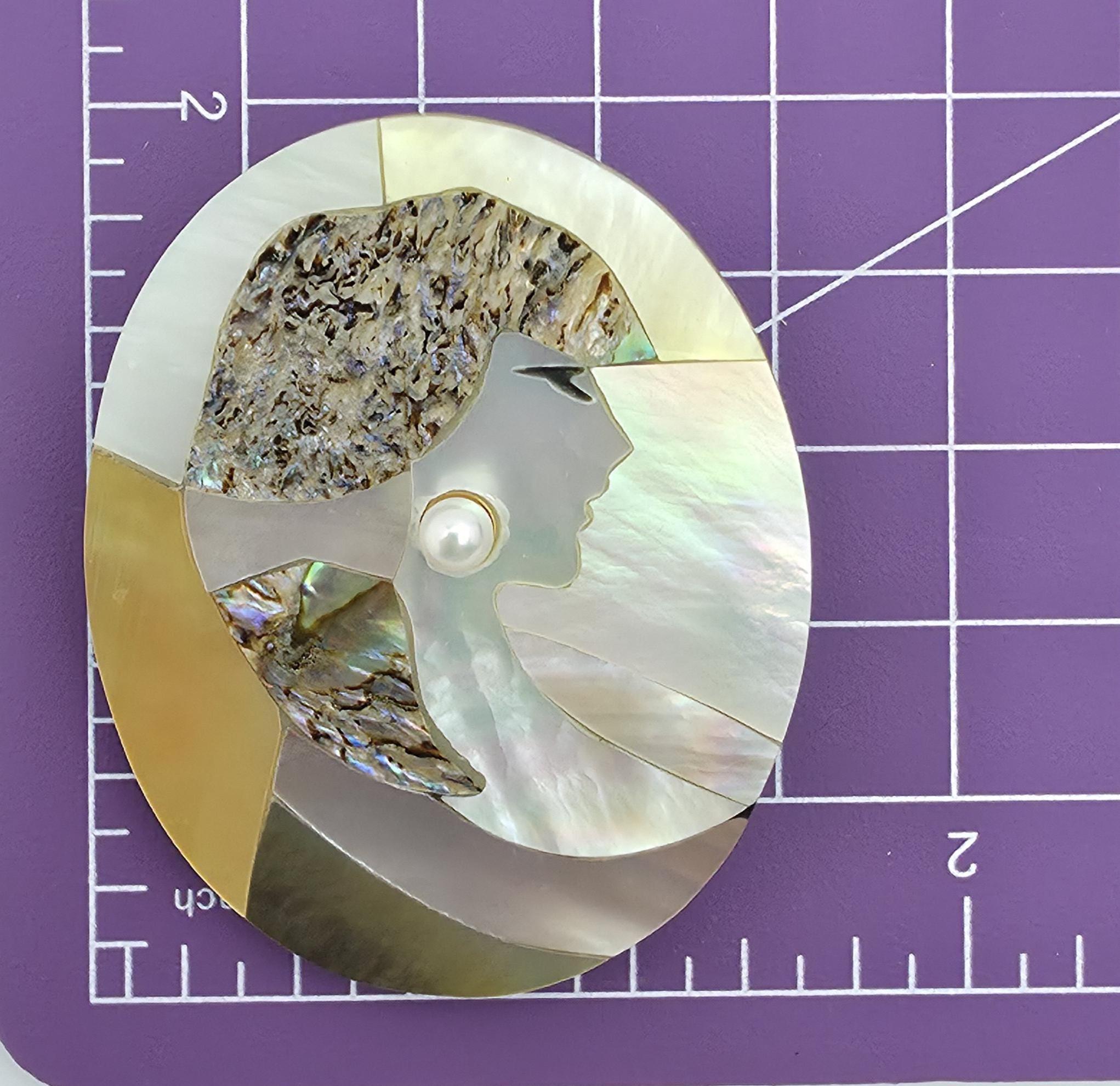 Broche Ancienne Art Déco - Perle Et Nacre Numérotée - Bijou Vintage D'occasion