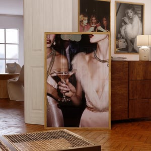 Retro Photo Woman w Martini, Preppy Aesthetics Poster, Old Money, Trendy Apartment Decor, Fashion Art, Bar Cart Prints, Cocktail Wall Art