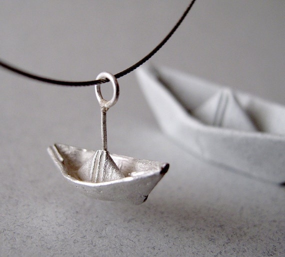 origami boat necklace