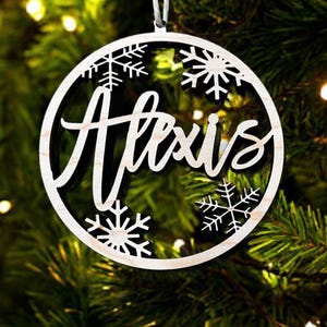 Décoration de Noël avec des flocons de neige, décoration de nom personnalisée, décoration de famille personnalisée, cadeaux de Noël