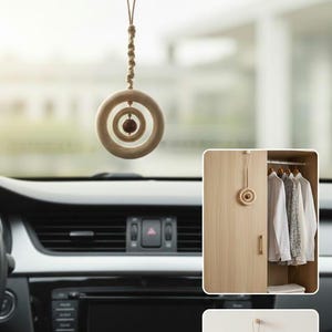 Könnte beinhalten: Ein hölzerner Lufterfrischer mit kreisförmigem Design, der an einer Schnur hängt. Das Bild zeigt den Lufterfrischer in einem Auto, einem Schrank und auf einem Regal. Der Lufterfrischer ist aus hellem Holz.