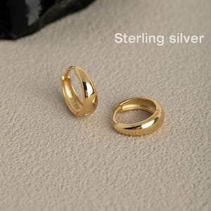 Tapered Helix huggie hoops, Huggie Hoop Earrings, Cartilage hoops, Gold hoop, Dainty hoops, Silver Hoops 6mm~10mm, Daily Hoops, Minimalist