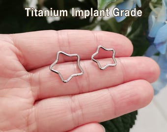 Titanium Star Clicker Hoop, Hinged Segment, Cartilage Hoop, Tragus Hoop, Clicker Ring Daith Hoop Earrings 18G 16G