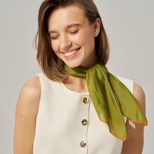 Cotton Bandana Green, Printed Bandana Scarf for Women, Organic Head Scarf, Nature Bandana Neck Wrap, Christmas Gift for Her