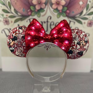 Minnie Maus rote Pfefferminzohren, ideal für Weihnachten/Mickey’s Very Merry Christmas Party Disney Micky Ohren mit Leuchtschleifenoption