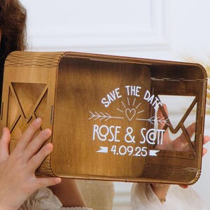 Caja de madera para tarjetas de boda con ranura, organizador de hucha, decoraciones para centros de mesa de boda, caja de sobre de acrílico personalizada
