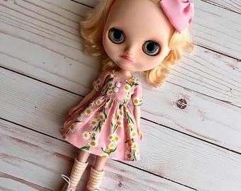 Snails and daisies on pink - Neo Blythe doll baby doll dress