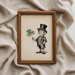 Vintage väggkonst för St Patrick's Day, irländsk sagobokillustration, klövershamrockdekor, utskrivbar Cottagecore, digital nedladdning av pyssling bild 4