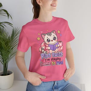 Plot Twist I'm Staying Home to Read Shirt, Kawaii Cat Book Lover Teem, Cute Reading Cat T-Shirt, Bookworm Gift, Cozy Reader Aesthetic Top