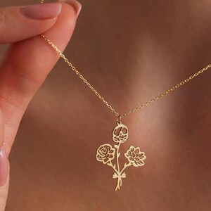 Dainty Birth flower Necklace . 14K Gold Birth Flower Bouquet Necklace . Personalized Gift . Birth flower Family Gift . Mothers day gifts