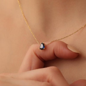 Teardrop Birthstone Necklace,Dainty Birthstone Pendant,Birthstone Jewelry Pear Birthstone ,Birthday Gift Gemstone Necklace Custom Birthstone