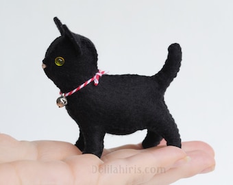 Felt Stuffed Cat Sewing Pattern. Mini felt Animal PDF Stuffed Animal Pattern. SVG File.