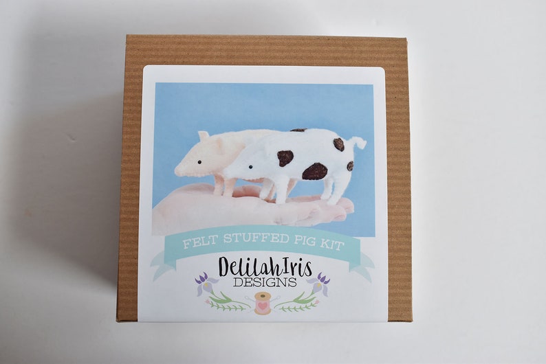 Felt pig pattern diy sewing kit