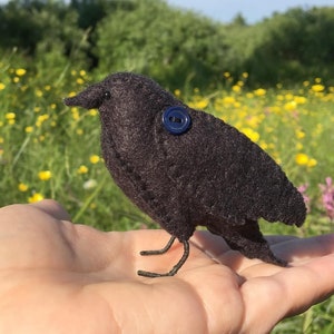 Felt Bird Pattern, Raven Crow Sewing Pattern, PDF SVG DIY Craft