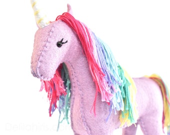 Regenbogen Stoff-Einhorn DIY Bastelset * Nähen Sie Ihre eigenen Filztiere