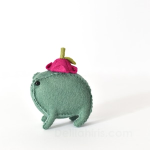 Felt Frog Pattern with PDF & SVG featuring Mushroom, Flower Bud and Lilli-Pad Hats image 4