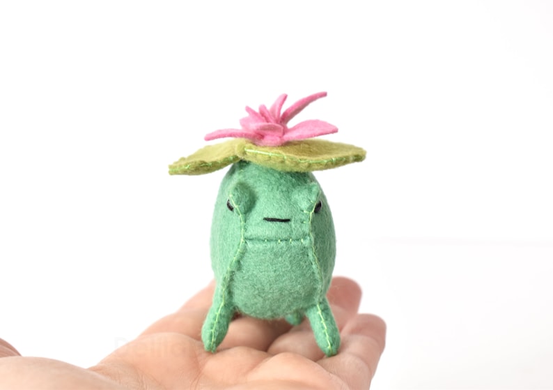 Felt Frog Pattern with PDF & SVG featuring Mushroom, Flower Bud and Lilli-Pad Hats image 8