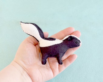Felt Stuffed Skunk SVG and PDF Sewing Pattern and Tutorial