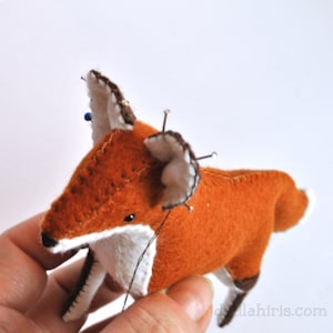 Kit de artesanía de animales de fieltro de zorro relleno Proyecto de costura de animales de peluche imagen 6