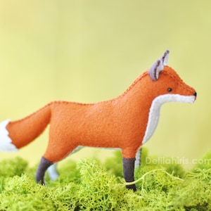 Felt fox ornament stuffed animal pattern