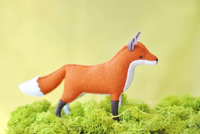 Felt fox ornament stuffed animal pattern